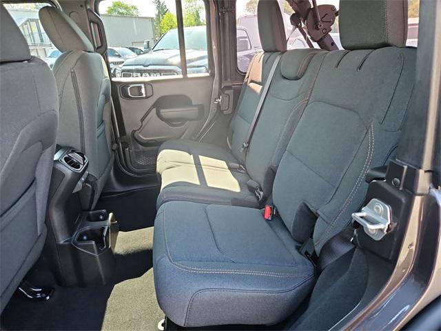 new 2025 Jeep Wrangler car, priced at $47,628