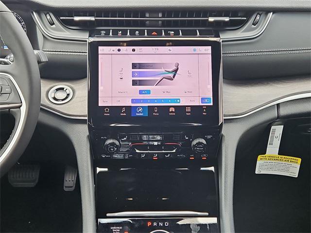 new 2025 Jeep Grand Cherokee car, priced at $39,919