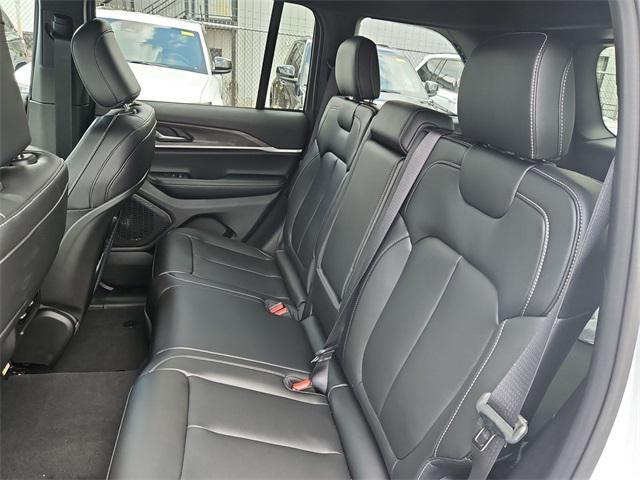 new 2025 Jeep Grand Cherokee car, priced at $39,919