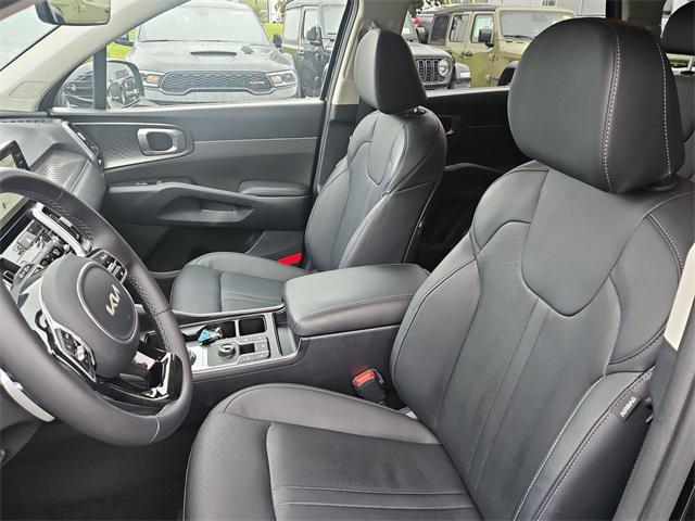 used 2023 Kia Sorento Hybrid car, priced at $29,000
