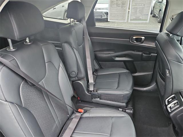 used 2023 Kia Sorento Hybrid car, priced at $29,000