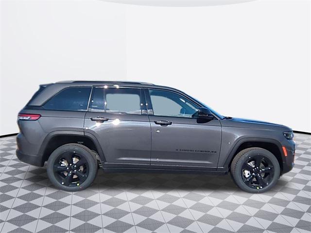 new 2025 Jeep Grand Cherokee car, priced at $45,958