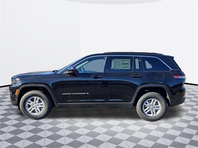 new 2025 Jeep Grand Cherokee car, priced at $35,989