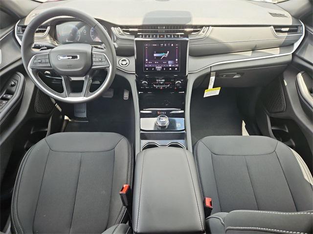 new 2025 Jeep Grand Cherokee car, priced at $33,115