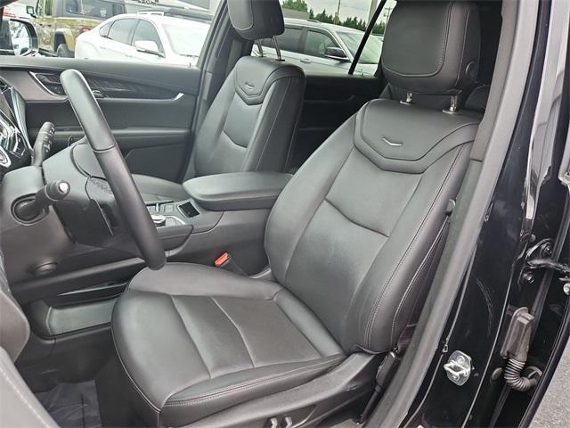 used 2021 Cadillac XT6 car, priced at $32,000