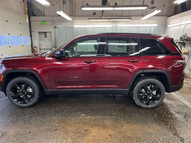 new 2025 Jeep Grand Cherokee car, priced at $46,458