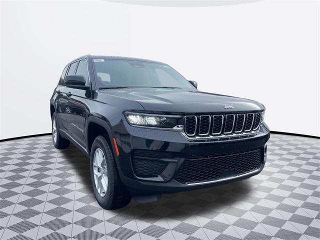 new 2025 Jeep Grand Cherokee car, priced at $40,471