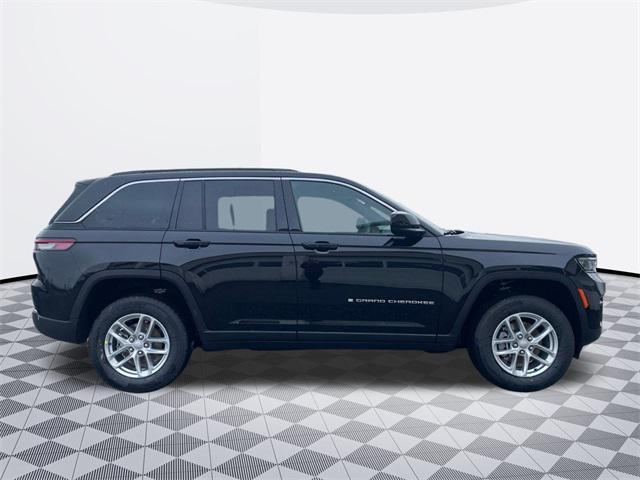 new 2025 Jeep Grand Cherokee car, priced at $40,471