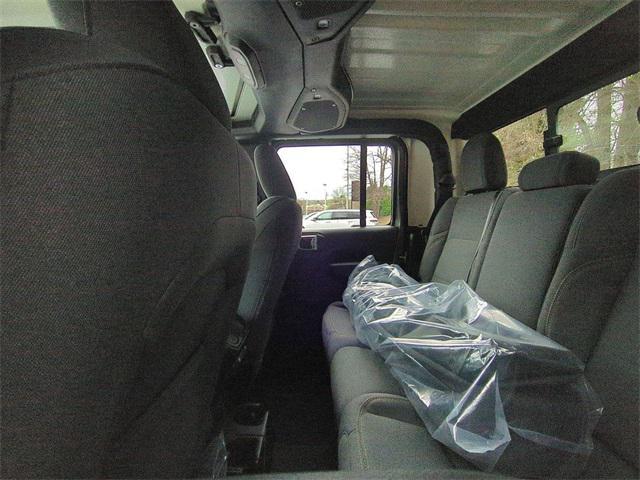 new 2025 Jeep Gladiator car, priced at $38,169