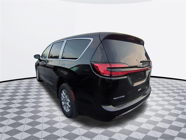 new 2025 Chrysler Pacifica car, priced at $43,476