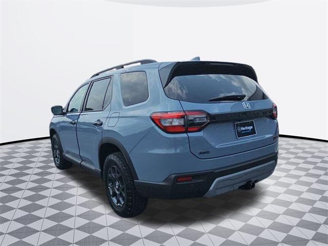 used 2025 Honda Pilot car, priced at $46,750