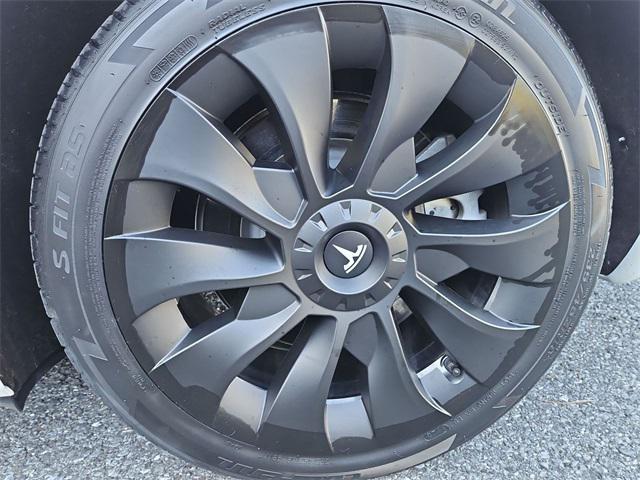 used 2019 Tesla Model 3 car, priced at $25,500
