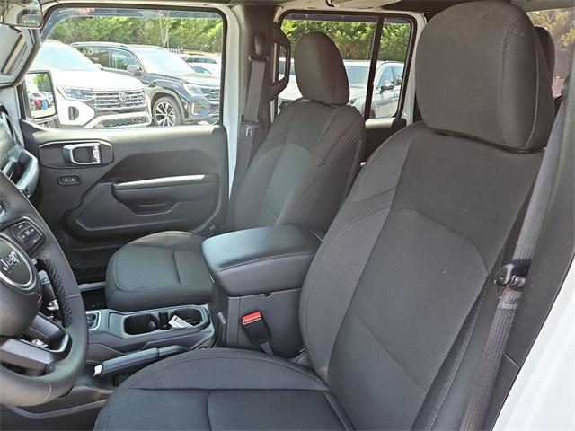 used 2023 Jeep Gladiator car, priced at $31,200