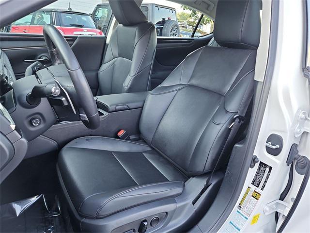 used 2021 Lexus ES 250 car, priced at $27,800