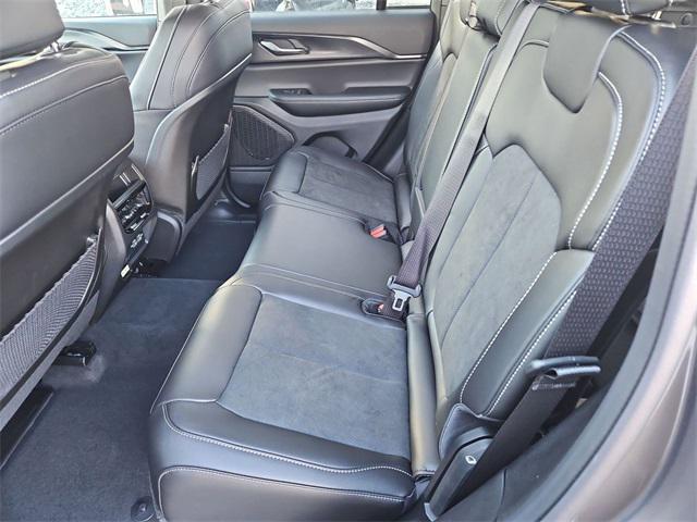 new 2025 Jeep Grand Cherokee car, priced at $40,908