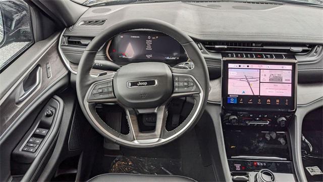 new 2025 Jeep Grand Cherokee car, priced at $45,666