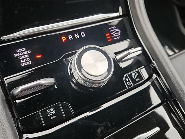used 2024 Jeep Grand Cherokee car