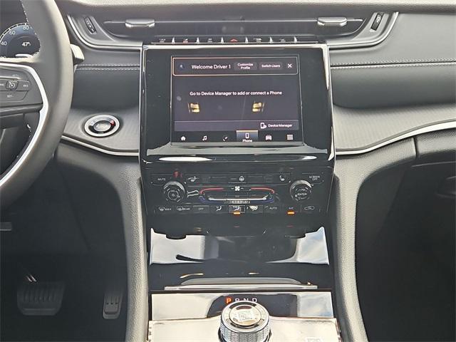 new 2025 Jeep Grand Cherokee car, priced at $32,856