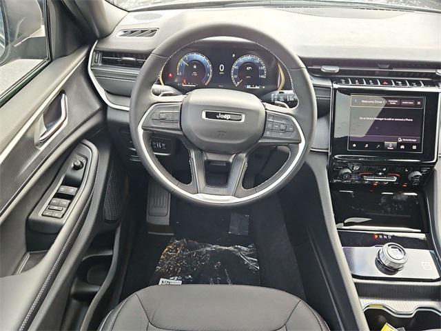 new 2025 Jeep Grand Cherokee car, priced at $32,856