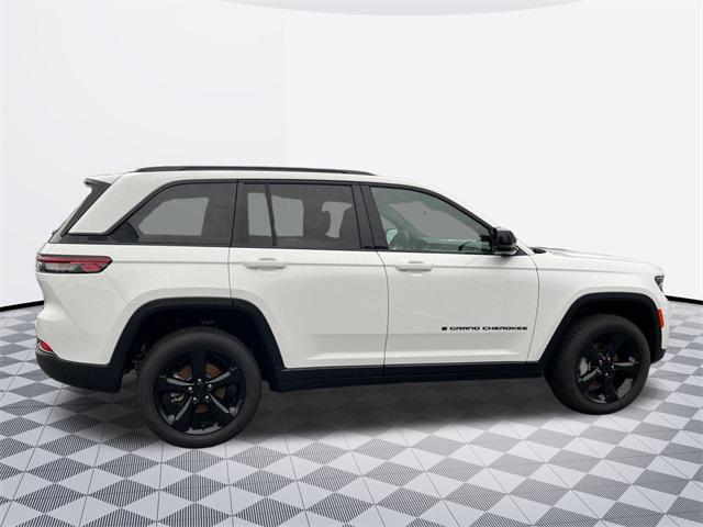 new 2024 Jeep Grand Cherokee car, priced at $42,350