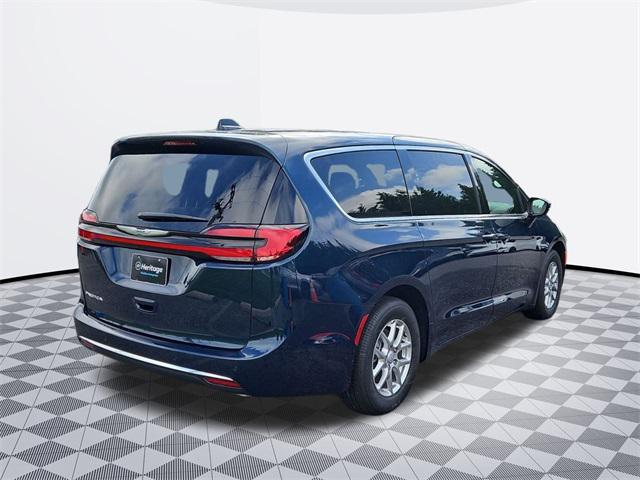 new 2025 Chrysler Pacifica car, priced at $41,947
