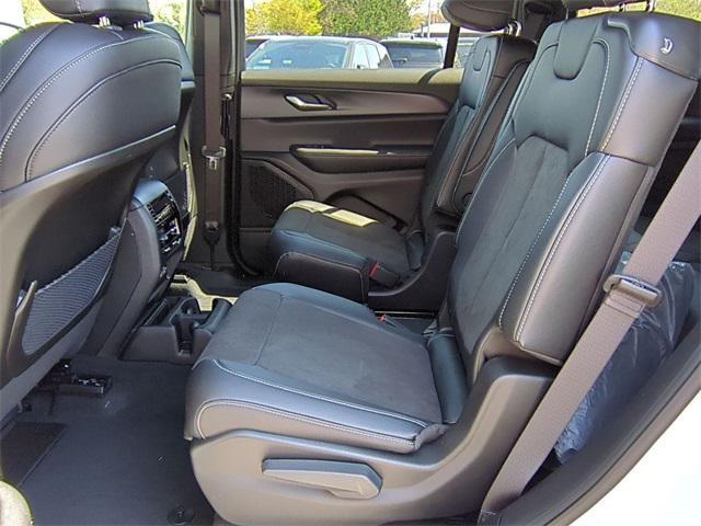 new 2025 Jeep Grand Cherokee L car, priced at $42,707