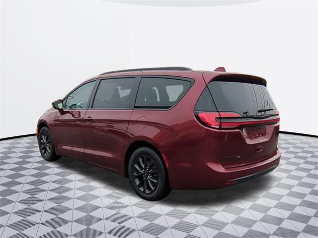 used 2021 Chrysler Pacifica car, priced at $22,500