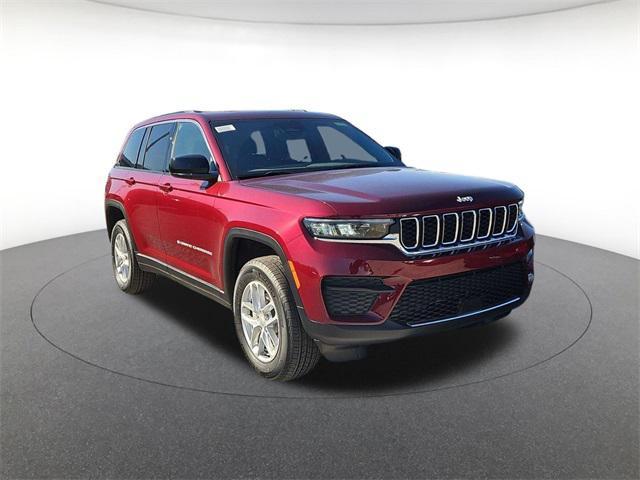 new 2025 Jeep Grand Cherokee car, priced at $32,856