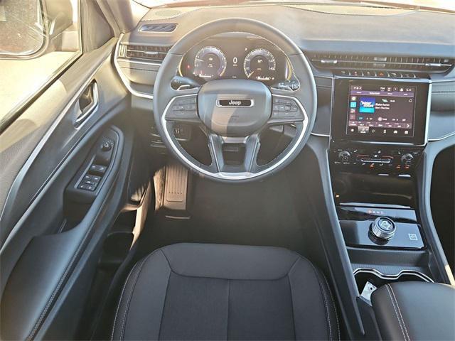 new 2025 Jeep Grand Cherokee car, priced at $32,856