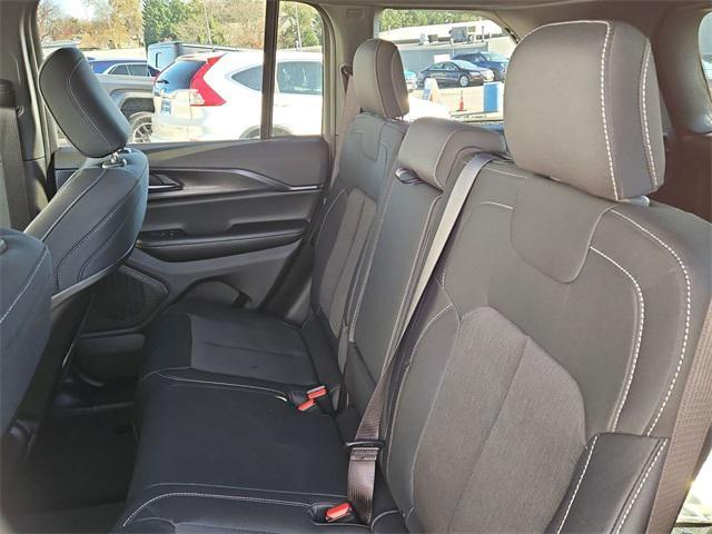 new 2025 Jeep Grand Cherokee car, priced at $32,856