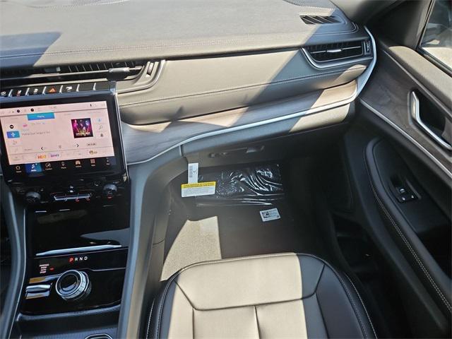 new 2025 Jeep Grand Cherokee car, priced at $43,669