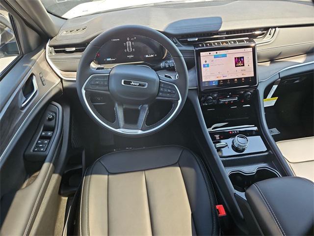 new 2025 Jeep Grand Cherokee car, priced at $43,669