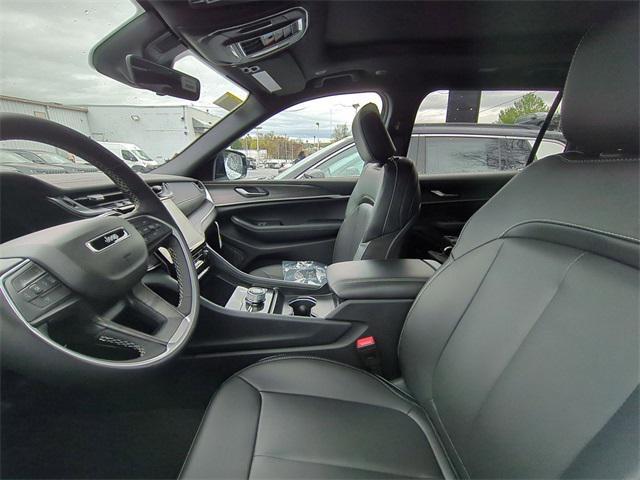 new 2025 Jeep Grand Cherokee L car, priced at $40,219