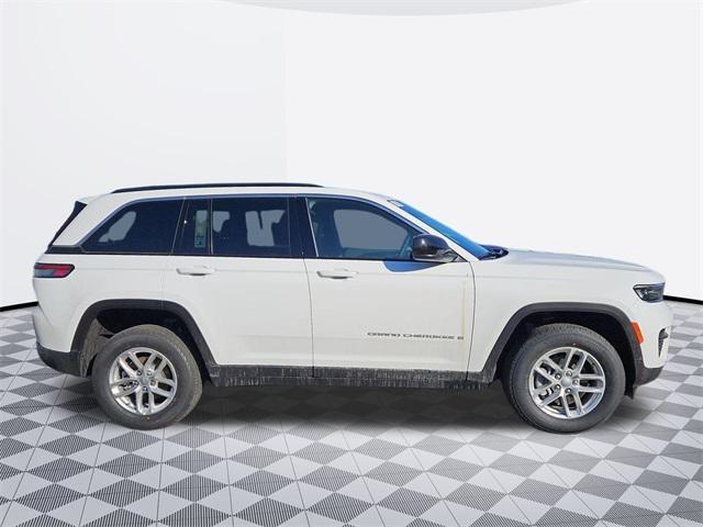 new 2025 Jeep Grand Cherokee car, priced at $37,745