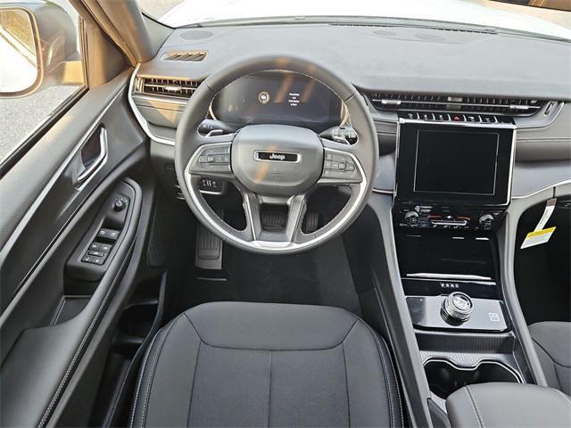 new 2025 Jeep Grand Cherokee car, priced at $37,329