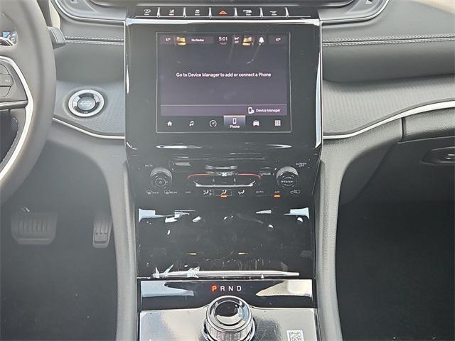 new 2025 Jeep Grand Cherokee car, priced at $37,365