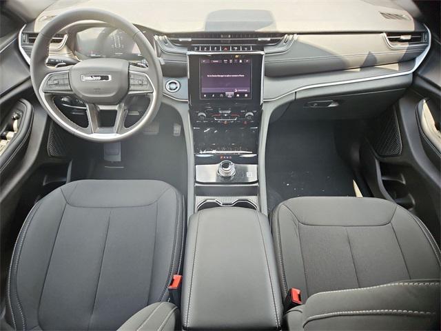 new 2025 Jeep Grand Cherokee car, priced at $37,365