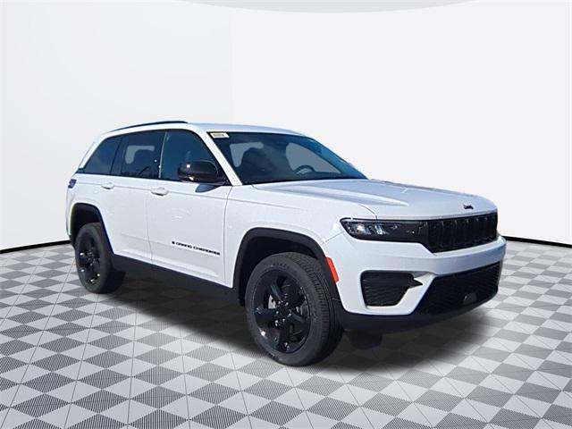 new 2025 Jeep Grand Cherokee car, priced at $43,577