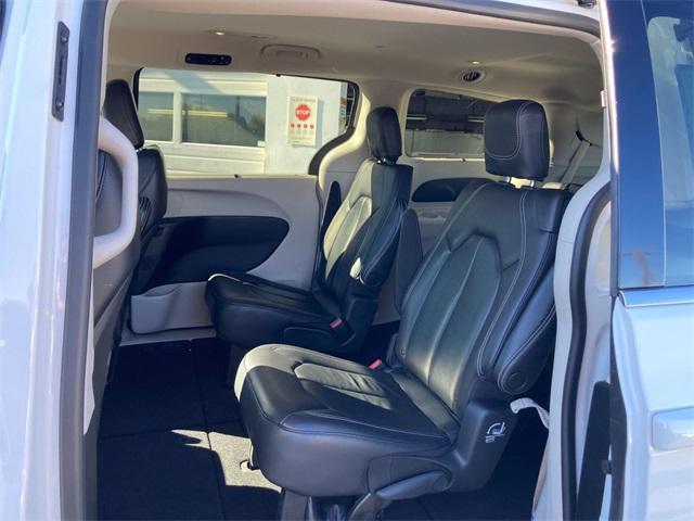 used 2022 Chrysler Pacifica car, priced at $22,000