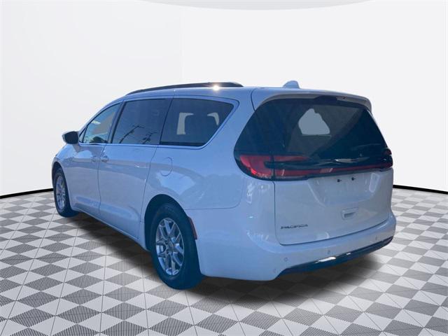 used 2022 Chrysler Pacifica car, priced at $22,000