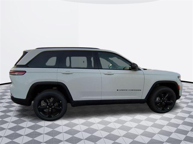 new 2025 Jeep Grand Cherokee car, priced at $50,806