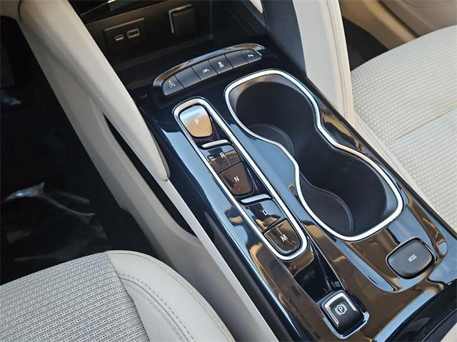 used 2023 Buick Envision car, priced at $20,000