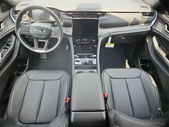 new 2025 Jeep Grand Cherokee car, priced at $47,234