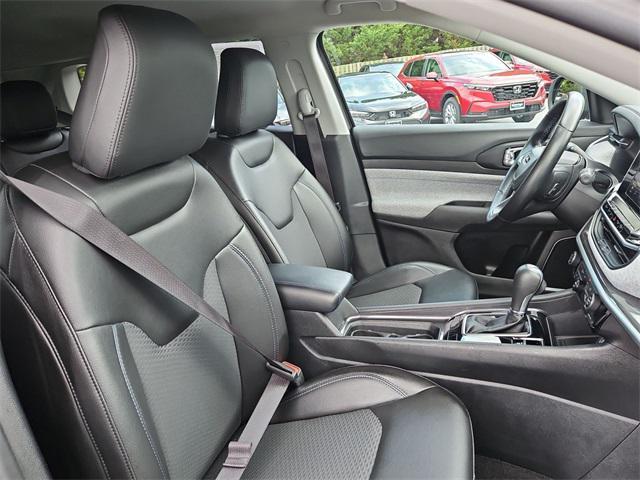 used 2022 Jeep Compass car, priced at $18,000