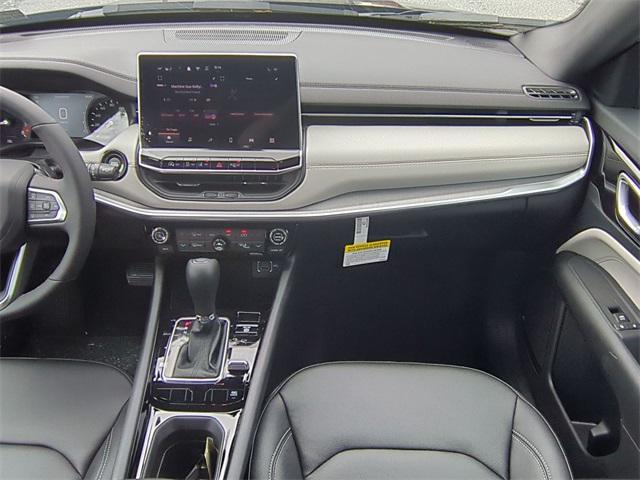 new 2025 Jeep Compass car, priced at $30,812
