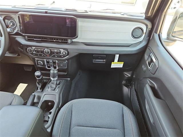 new 2025 Jeep Wrangler car, priced at $45,117