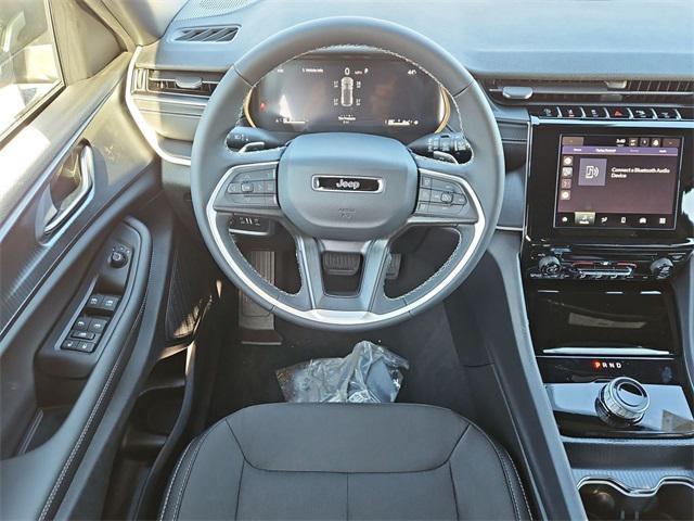 new 2025 Jeep Grand Cherokee car, priced at $37,561