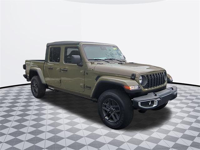 new 2025 Jeep Gladiator car, priced at $43,536