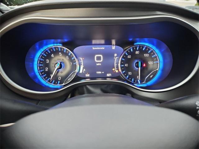 used 2025 Chrysler Pacifica car, priced at $36,000