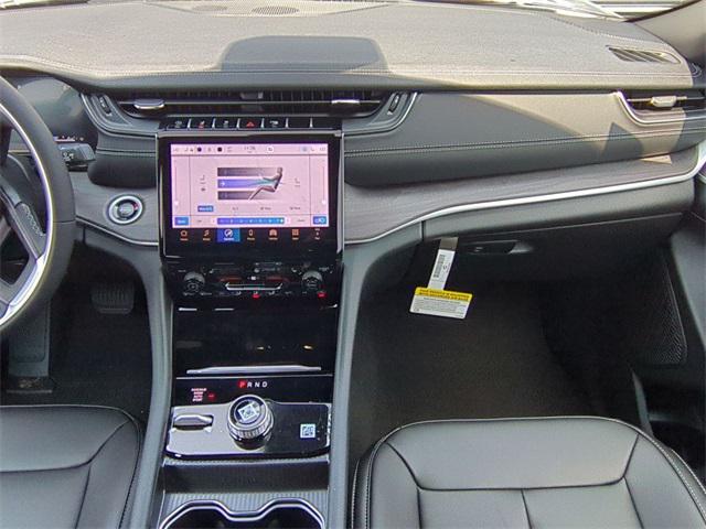 new 2025 Jeep Grand Cherokee car, priced at $44,205
